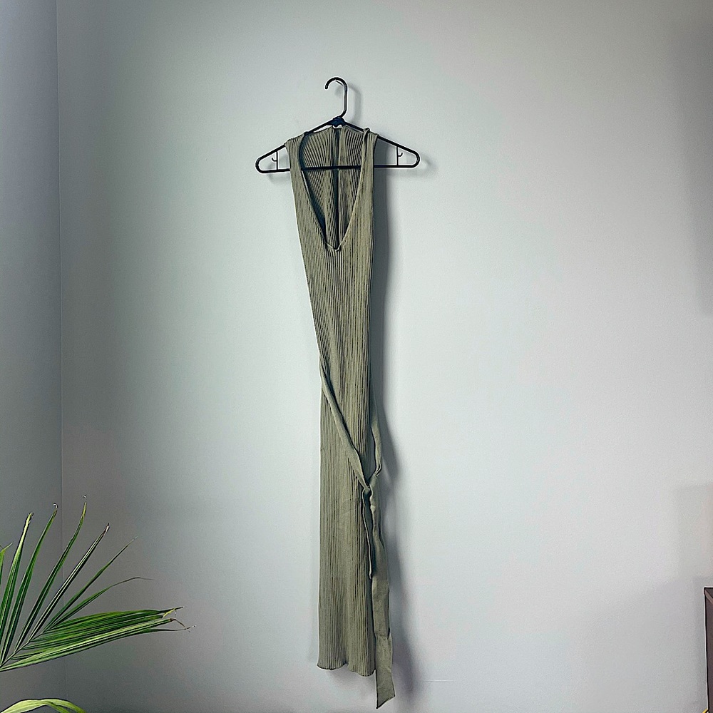 Forever 21 - knit dress - smalll - worn once